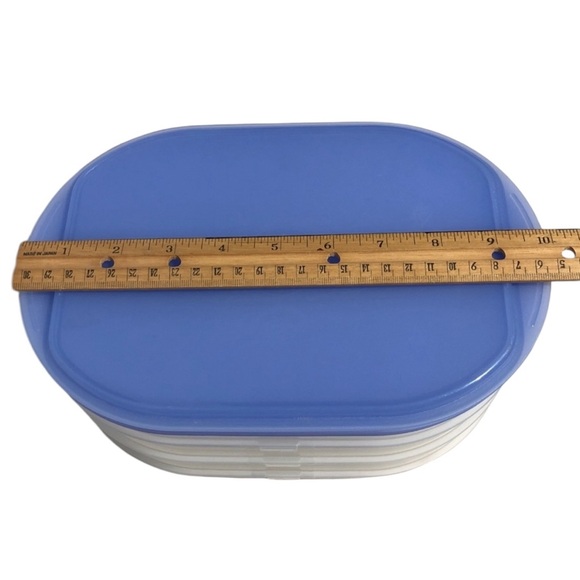 Vintage Tupperware Stackable Fridge Deli Keeper Meat Cheese Sheer Blue - Picture 3 of 3
